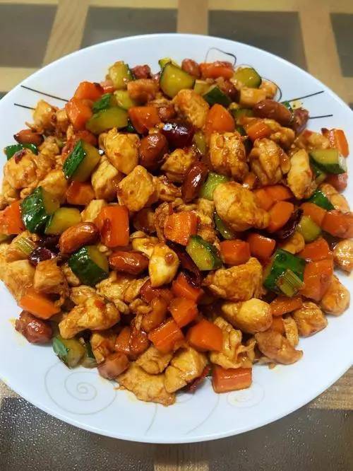Kung Pao Chicken (宫保鸡丁）